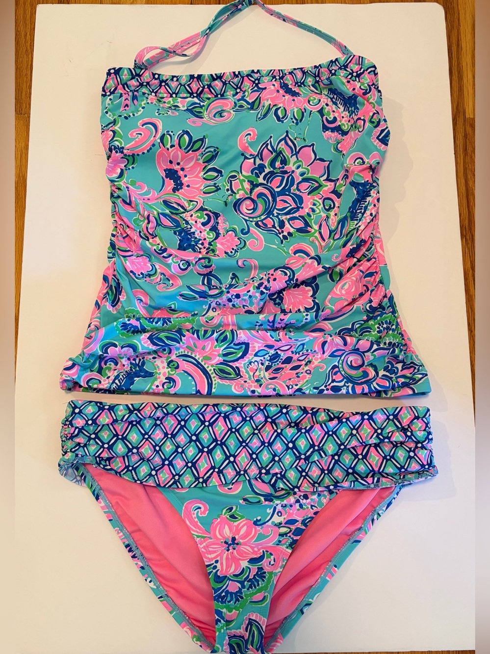 Lilly Pulitzer Justina Tankini Top in Jungle Sunrise & Sarong Bottom Set - Picture 2 of 9